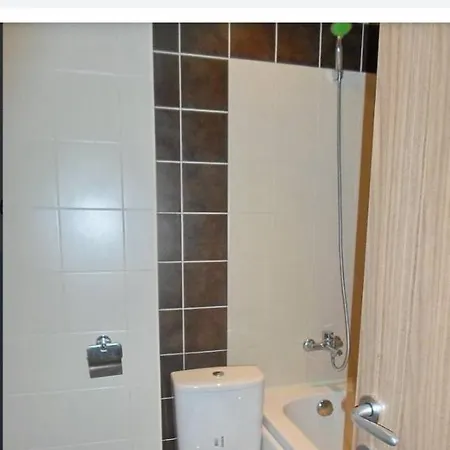 феста първа линия Apartment