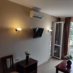 Appartamento феста първа линия